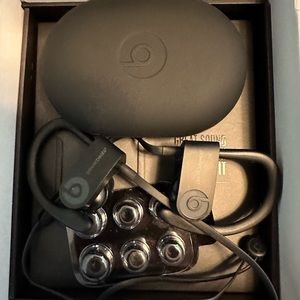 Powerbeats3 wireless headphones